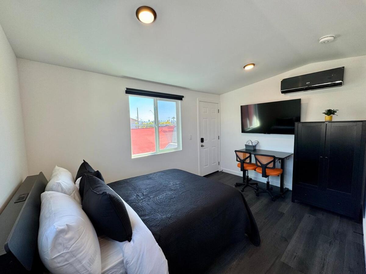 Your Downtown Cozy Studio With Backyard Unit C Phoenix Exteriör bild