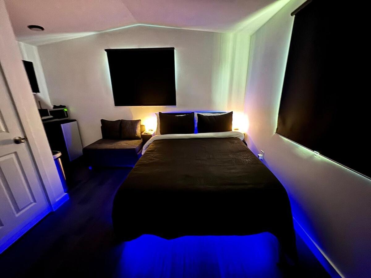 Your Downtown Cozy Studio With Backyard Unit C Phoenix Exteriör bild