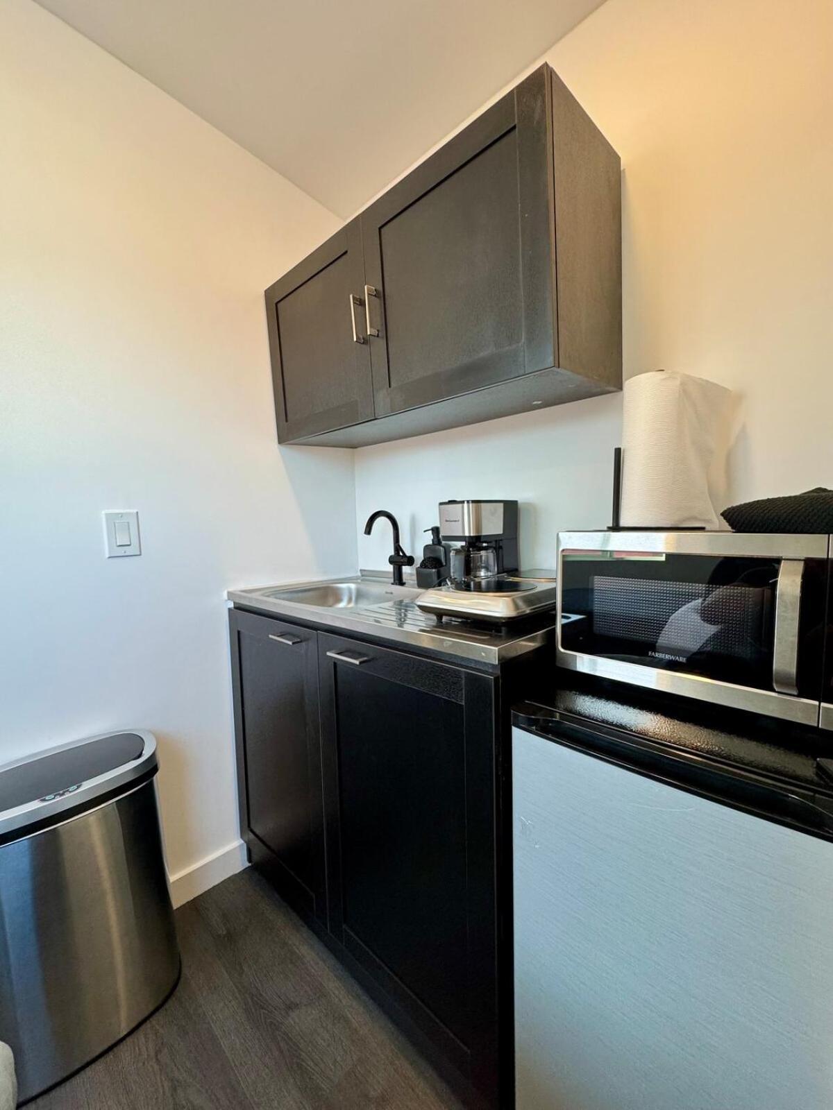 Your Downtown Cozy Studio With Backyard Unit C Phoenix Exteriör bild